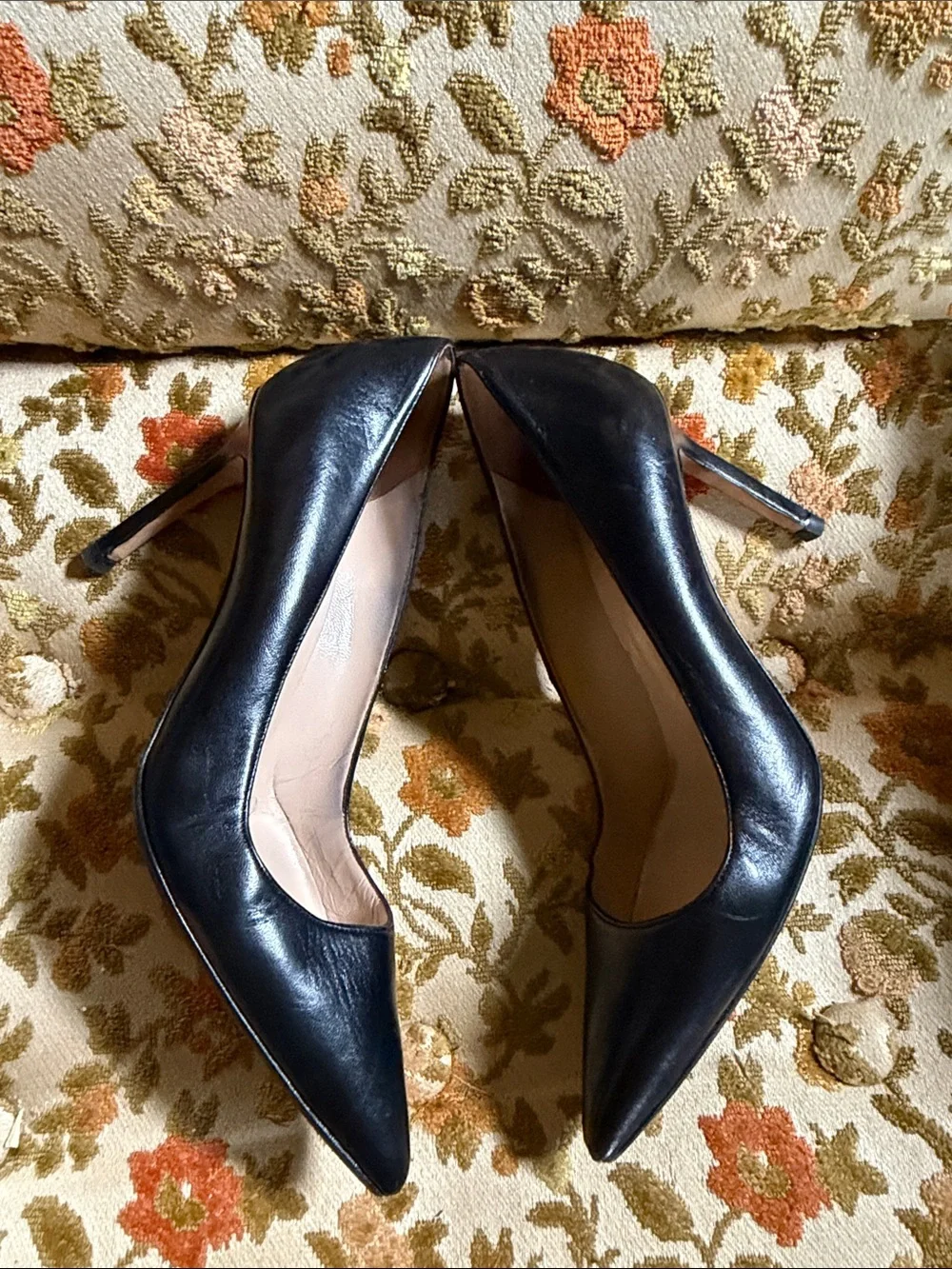 Manolo Blahnik BB Black leather Stiletto Pumps - Picture 4 of 6